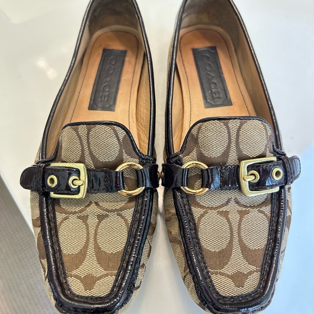 Classic Coach Signature Jacquard Loafers with Leather Trim – Size 8